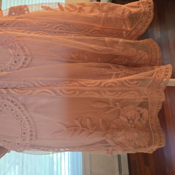 Embroidered Lace Overlay Plunge V Neck Romper Shorts Pink Womens Size Small - Picture 10 of 13